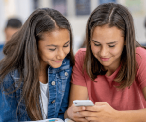 Comment aider son ado à limiter son temps d’écran ?